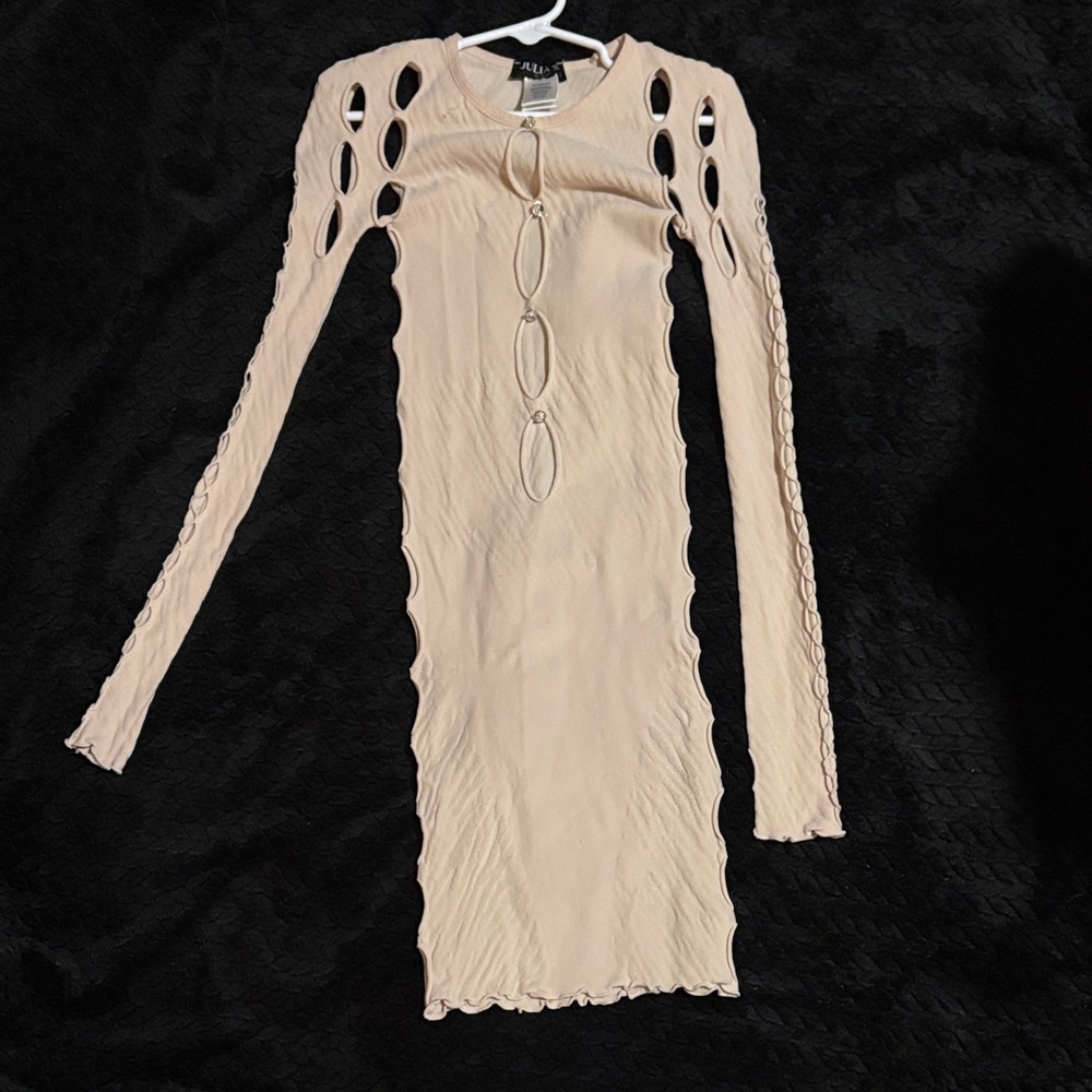 AKIRA Beige Cut-Out Long Sleeve Dress